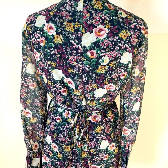 Lea & Viola Black Floral Long Sleeve Wrap Mini Dress size Medium - Picture 5 of 7